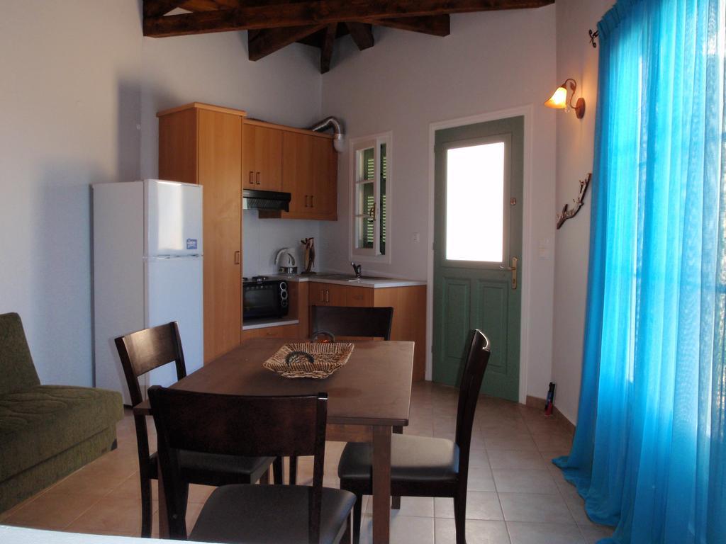 Ferienwohnung Afroksilia Katouna Exterior foto