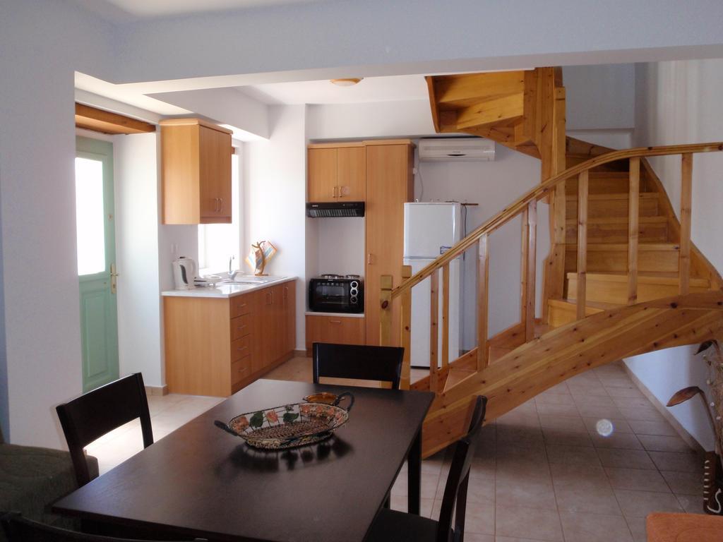 Ferienwohnung Afroksilia Katouna Exterior foto